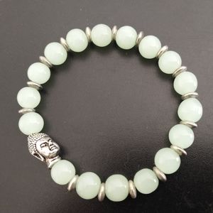 ‼️🇺🇲3 for 15 SALE‼️🇺🇲 Green beads bracelet with metal Buddha head